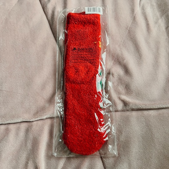 Santa Clause Fuzzy Socks - Picture 4 of 4